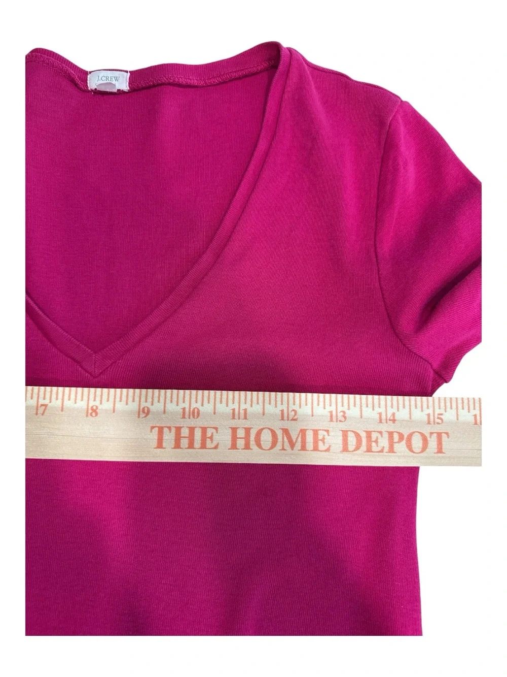 J. Crew Women's V-Neck Short Sleeve Tee - Magenta size small